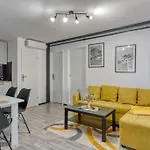 アパート Leni プーラ