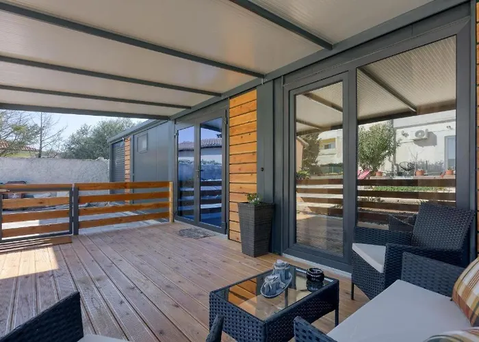 Διαμέρισμα Leni *