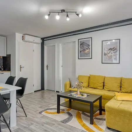 Apartman Apartman-bungalow Leni Póla