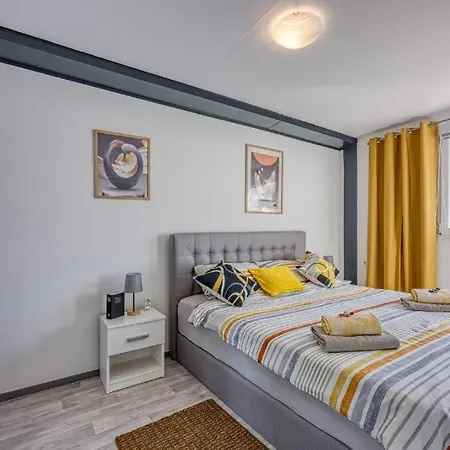 Apartment Leni *