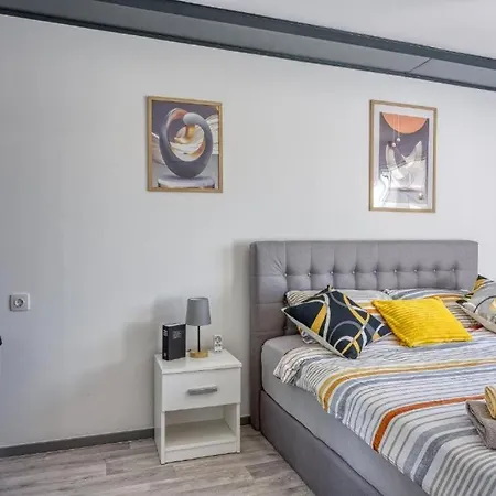 Apartman-bungalow Leni Apartmán Pula